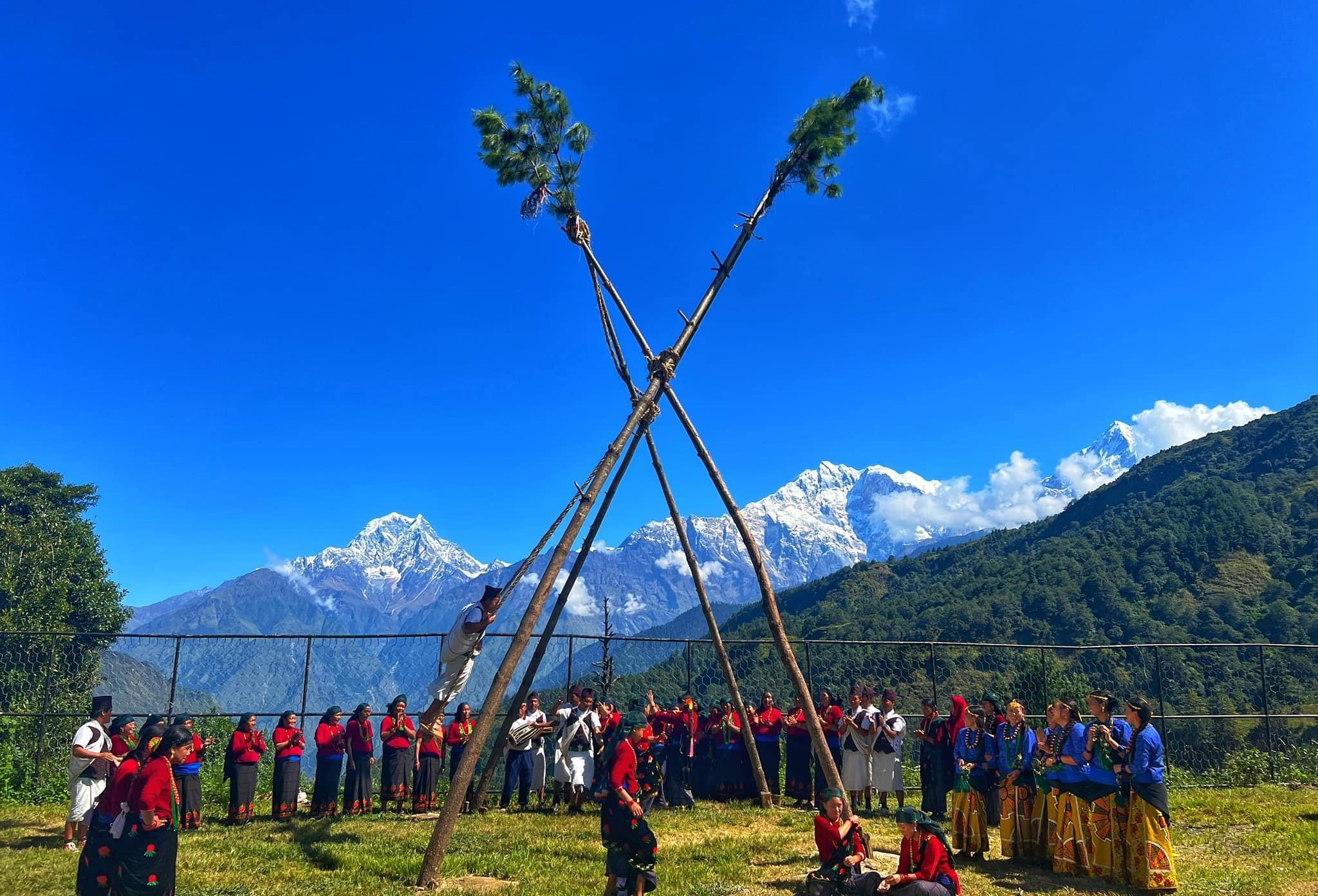 दशैँमा लिङ्गे पिङ किन खेलिन्छ? धार्मिक आस्था, सांस्कृतिक परम्परा र विज्ञानले के भन्छ?
